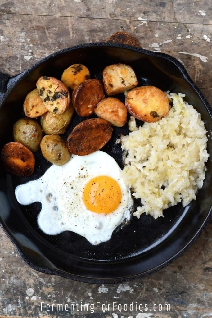 Quick fried sauerkraut with potatoes and eggs