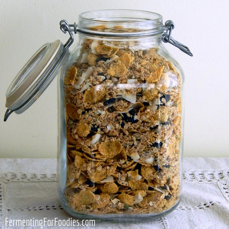 Soaked and fermented granola - a healthy, sugar-free breakfast