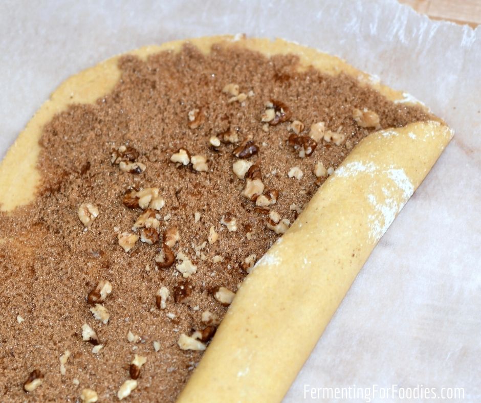 Simple and delicious gluten-free sourdough cinnamon buns