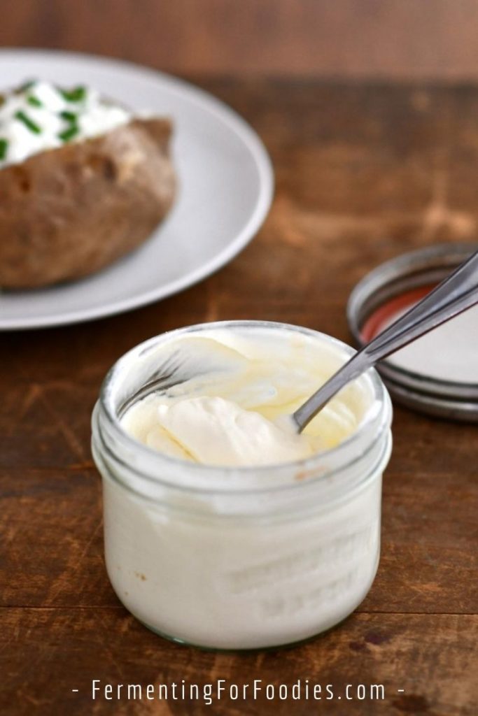 How to make cultured sour cream.