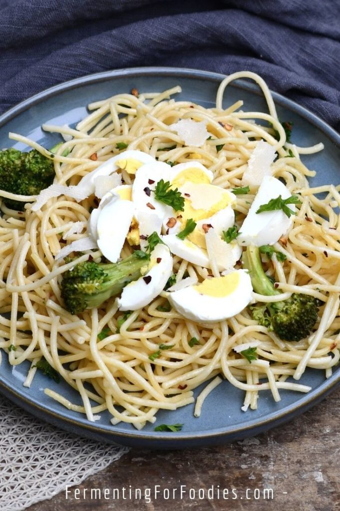 Vegetarian pasta with hard-boiled eggs