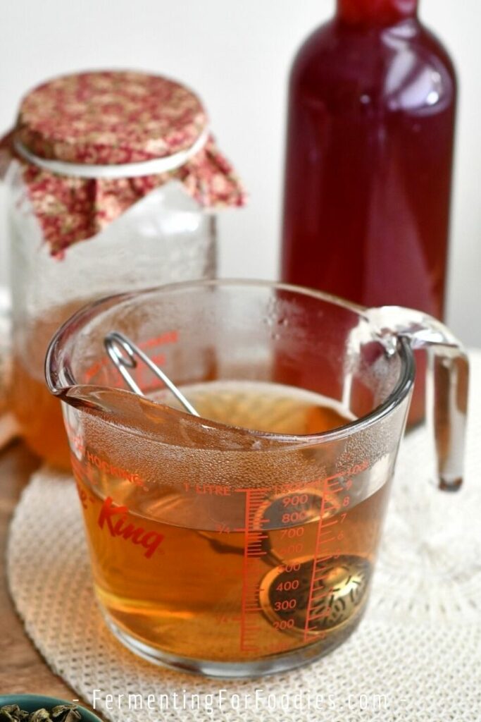 Brewing sweet tea for kombucha